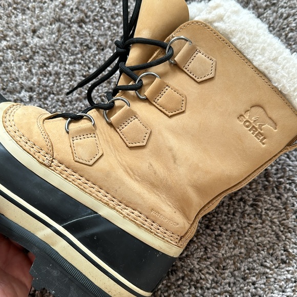 Sorel Women’s Caribou Boot - Picture 7 of 10